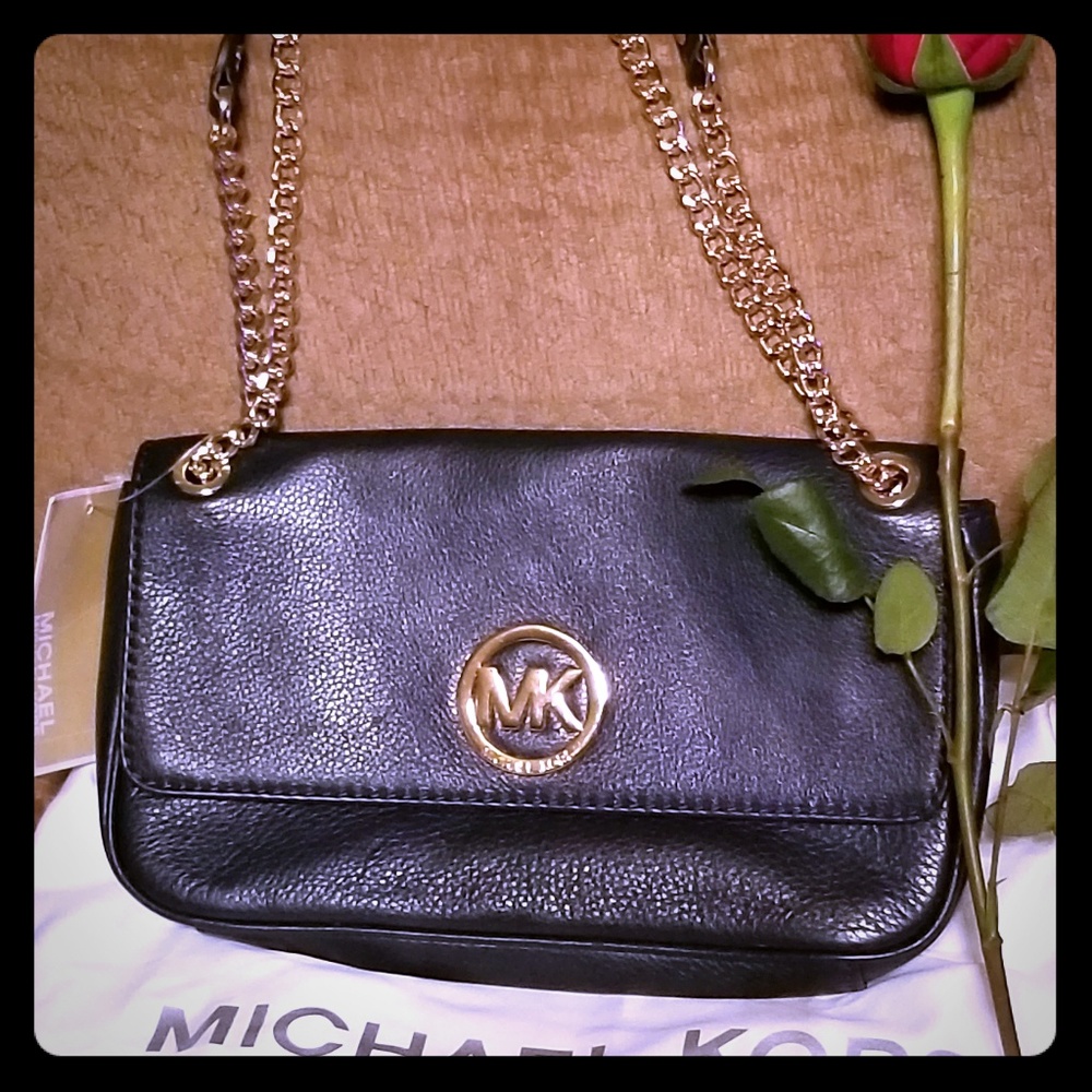 🥀CLEARANCE! NWT MICHAEL KORS NAVY BAG